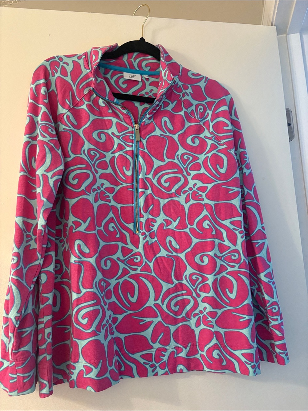 crown & ivy Pink and Aqua Abstract Print Zip Pullover